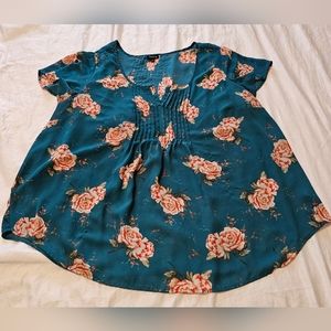 Torrid flowy size 2 blouse